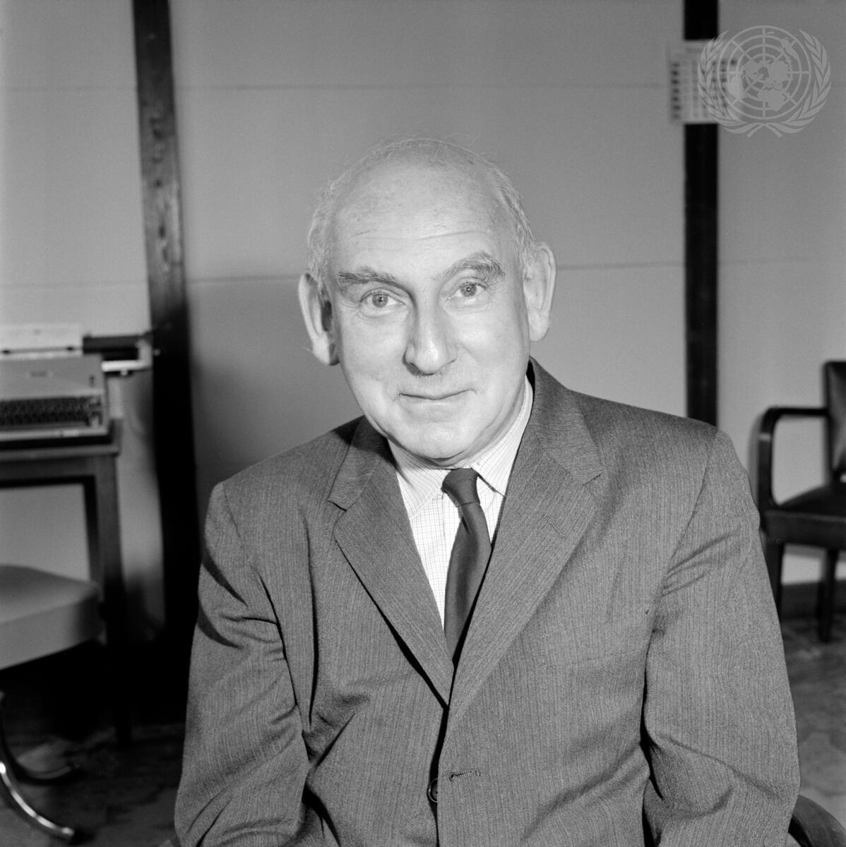 Unique Identifier: UN7738105